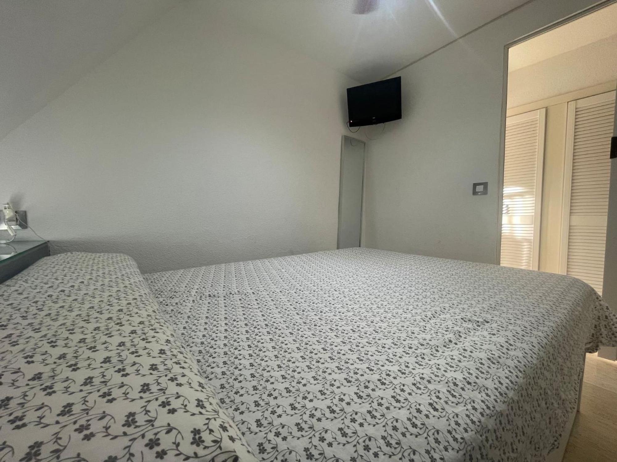 Noasti De Steram Flats Apartamento *